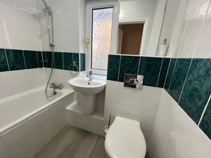 Photo 27- click for photo gallery